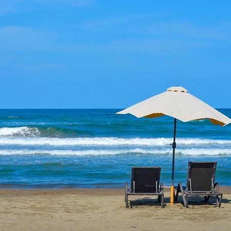 Artisan Playa Esmeralda Family Beach Hotel Playa Chachalacas Exterior photo