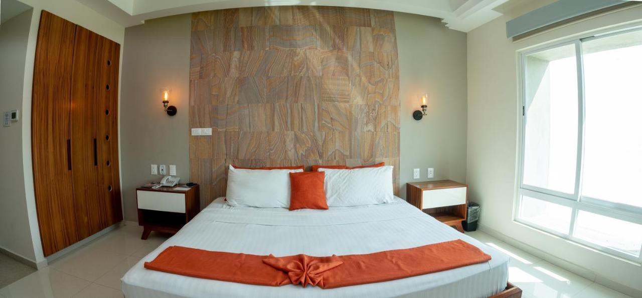 Artisan Playa Esmeralda Family Beach Hotel Playa Chachalacas Exterior photo